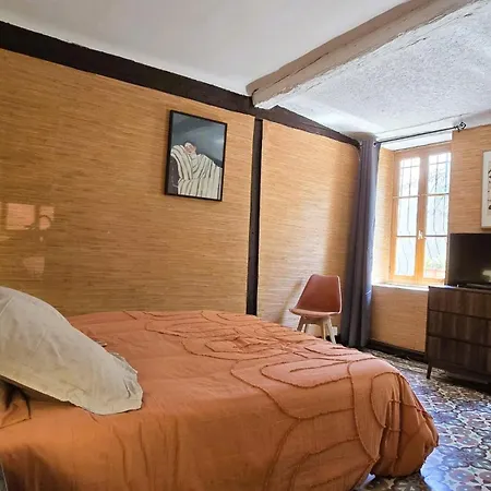 Holiday home Maison Au Pied De La Cite Medievale Carcassonne